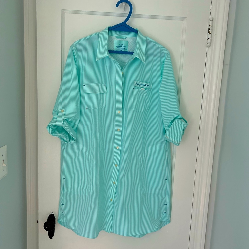 Vineyard Vines athletic dress